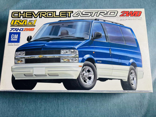 Super Rare Out of Print Fujimi 1/24 scale car model vintange collection Chevrolet Astro 2WD GM Van