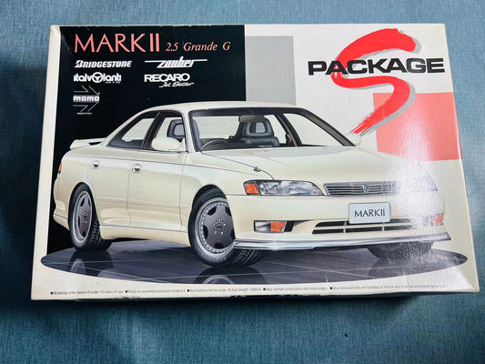 Disconitued Rare Aoshima 1/24 scale Toyota Mark II 2.5 Grande plastic model kit out of print