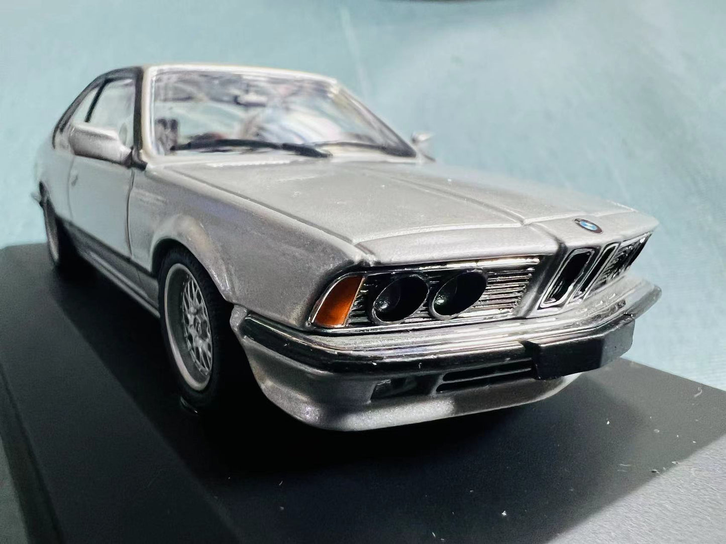 Super Rare Original Minichamps 1/43 diecast model BMW 6 Serious 635 CSi 1982 Silver out of print