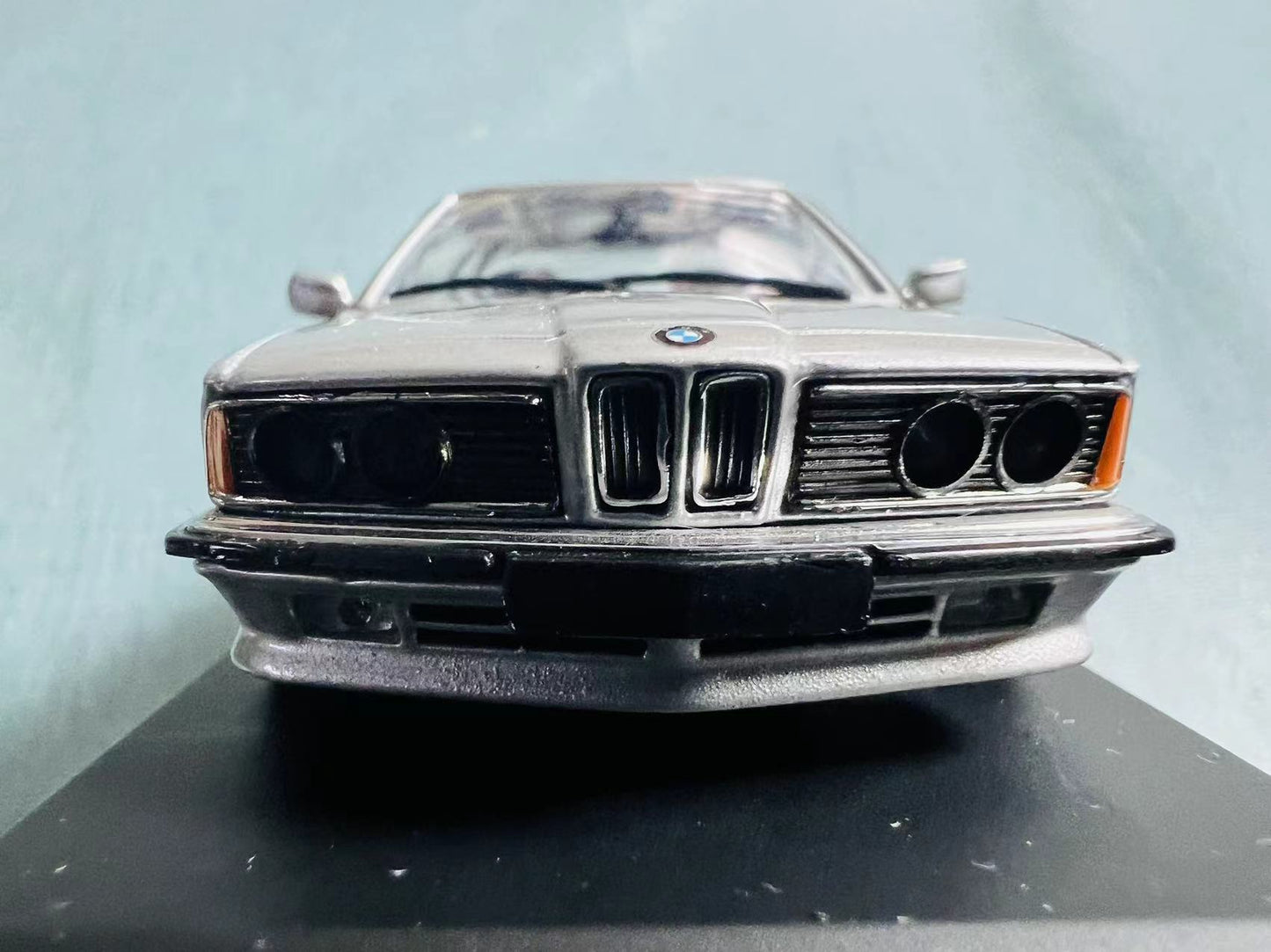 Super Rare Original Minichamps 1/43 diecast model BMW 6 Serious 635 CSi 1982 Silver out of print