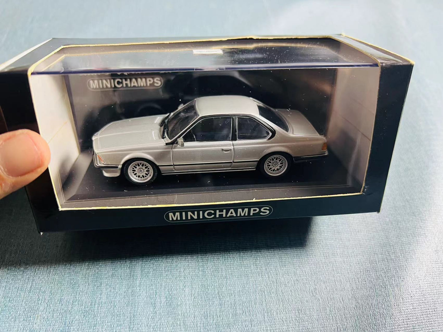 Super Rare Original Minichamps 1/43 diecast model BMW 6 Serious 635 CSi 1982 Silver out of print